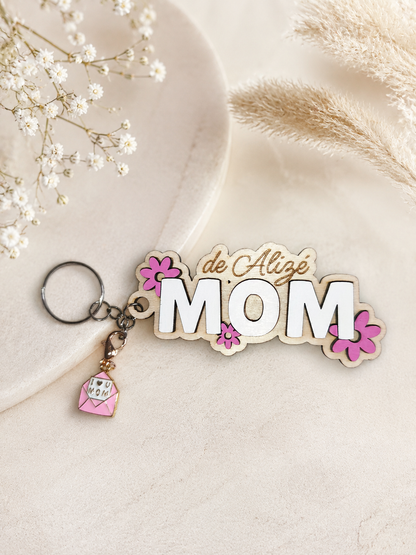 Porte clé " MOM " personnalisé